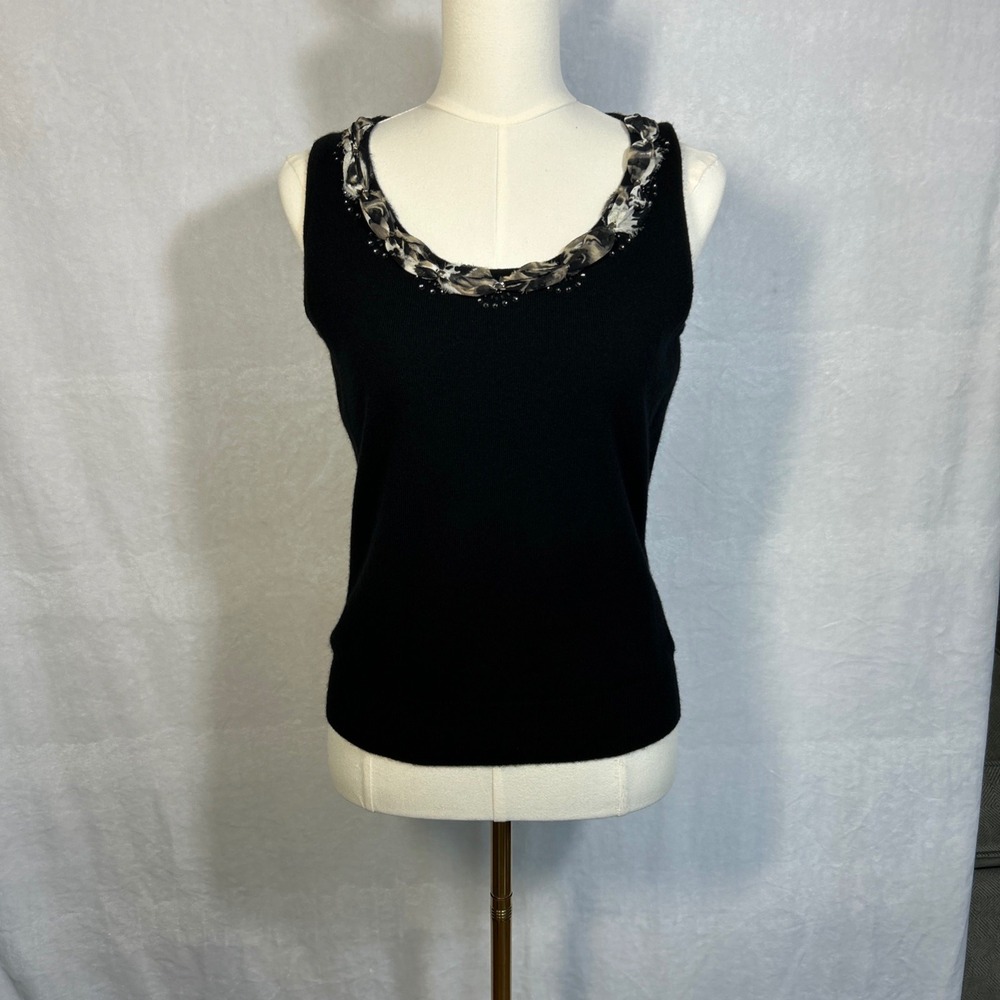 St. John 100% Cashmere Sleeveless Sweater Sz S Black Leopard Accent &Embellished